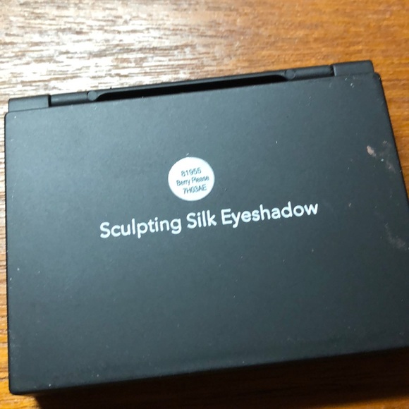 💥FREE NYX rehab eyeshadow and elf berry eyeshadow - Picture 6 of 7